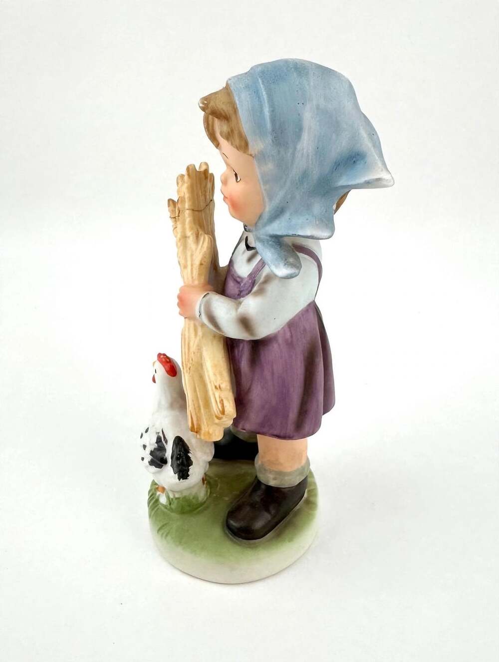 Napcoware Girl with Wheat and Chicken Figurine C-8796